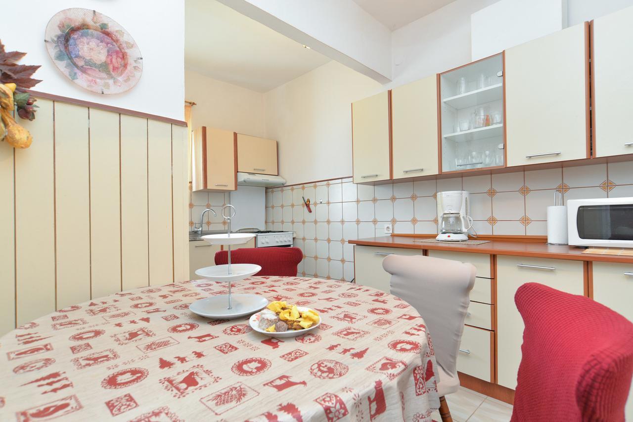 Apartments Stjepan 725 法扎纳 外观 照片