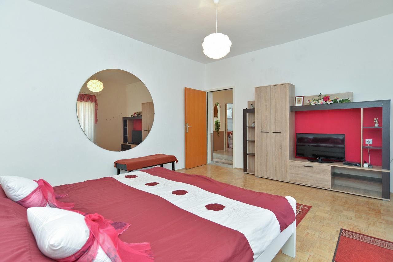 Apartments Stjepan 725 法扎纳 外观 照片